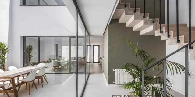 Casa-IR_Family-Pobla-de-Farnals-Valencia---Distribuidor-y-escalera