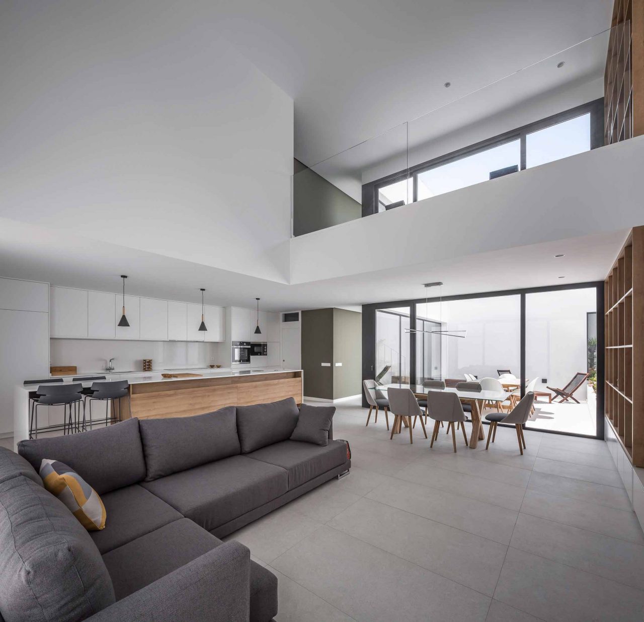 Casa-IR_Family-Pobla-de-Farnals-Valencia---Estar-comedor-cocina