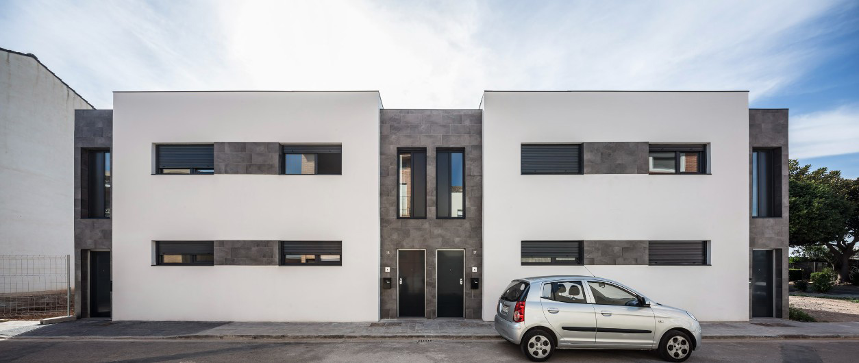 Uluru-Residencial---4-viviendas-unifamiliares-en-Foios-Valencia---Fachada