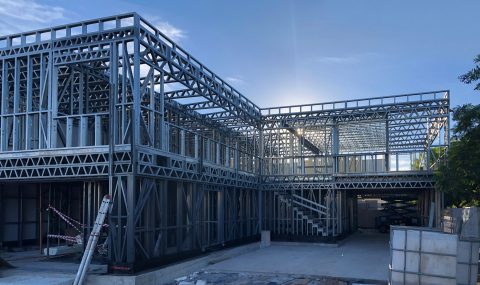 Fotografía en obra de estructura Steel Frame